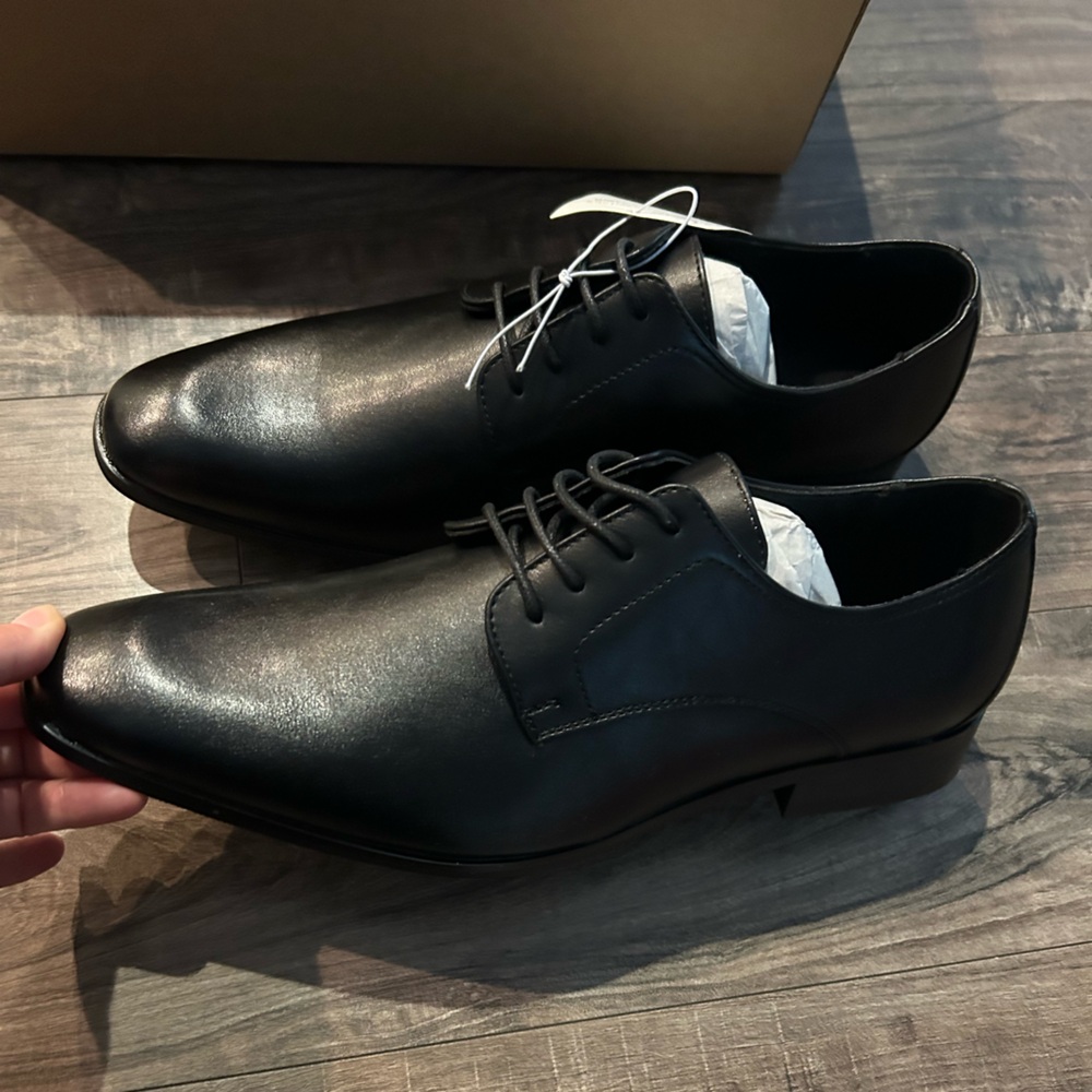 NWT Classic Black Men's Dress Shoes